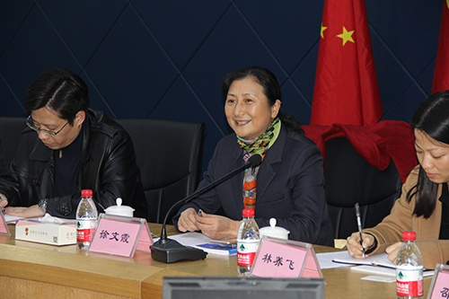 20171208市投资推进局党组副书记徐文霞莅临首页 - BB电子官方网站文创集团调研 (1).jpg