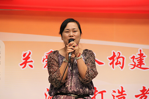 首页 - BB电子官方网站文创园党支部团委走访慰问七古登社区老人 (1).jpg